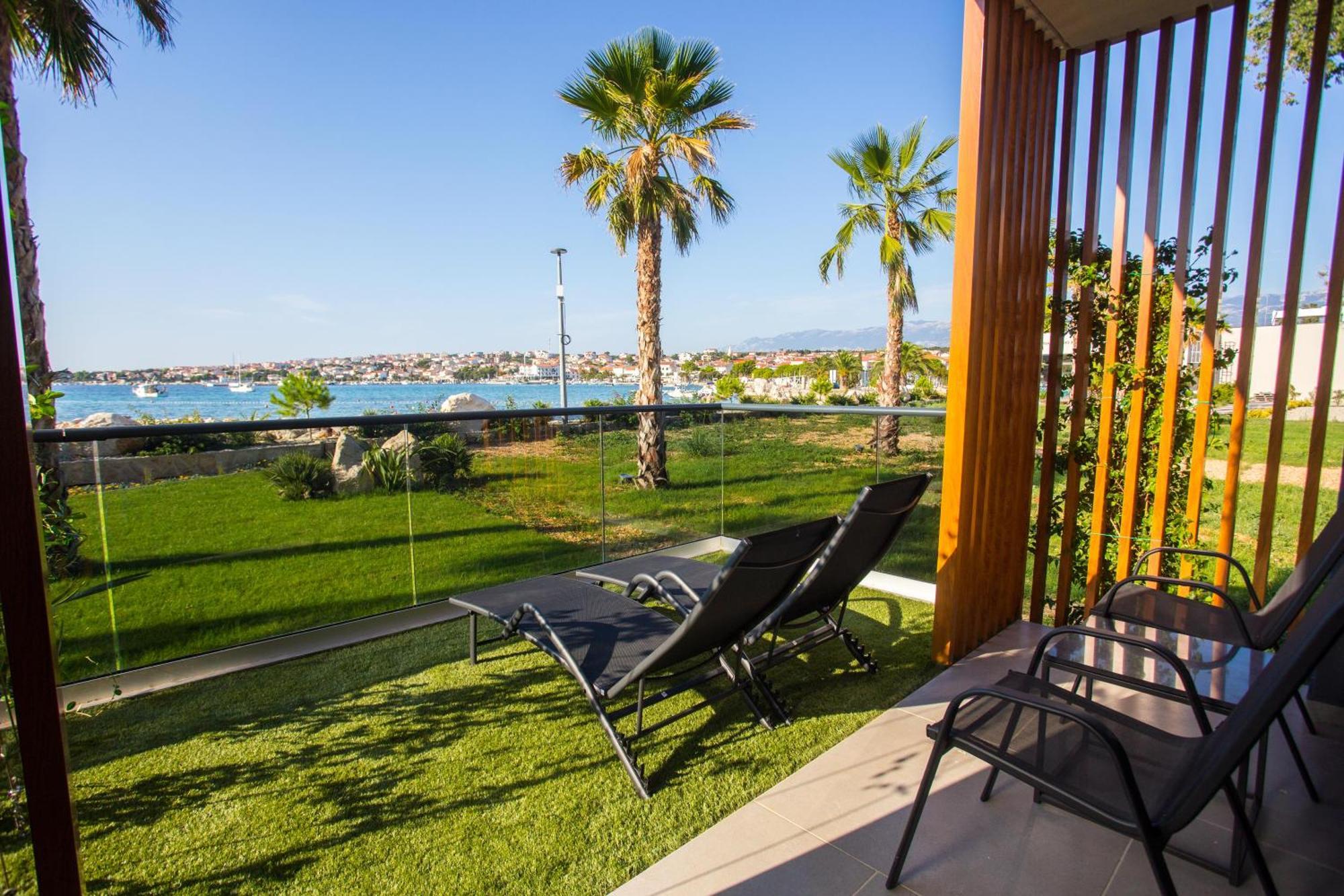 Liberty Plaza Hotell Novalja Rum bild